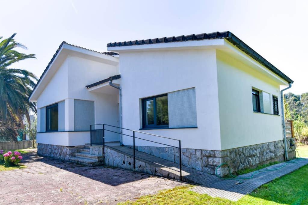¡Nuevo! Espectacular Casa En La Playa De Berria Βίλα Santoña Εξωτερικό φωτογραφία