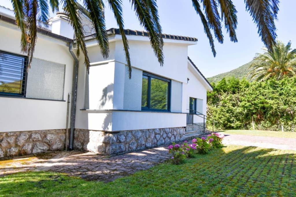 ¡Nuevo! Espectacular Casa En La Playa De Berria Βίλα Santoña Εξωτερικό φωτογραφία